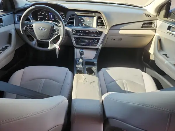 5NPE24AF8HH560339 2017 HYUNDAI SONATA - Image 8