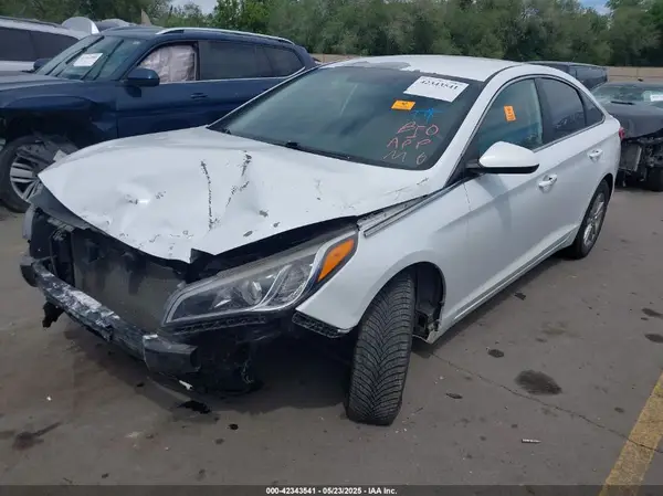 5NPE24AF8HH560390 2017 HYUNDAI SONATA - Image 2