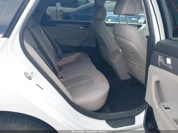 5NPE24AF8HH560390 2017 HYUNDAI SONATA - Image 8