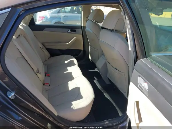 5NPE24AF8HH561992 2017 HYUNDAI SONATA - Image 8