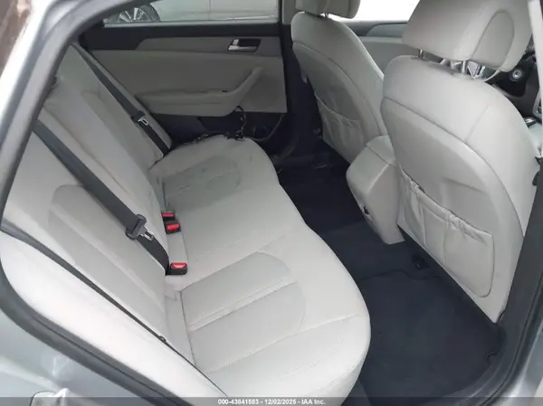 5NPE24AF8HH564262 2017 HYUNDAI SONATA - Image 8
