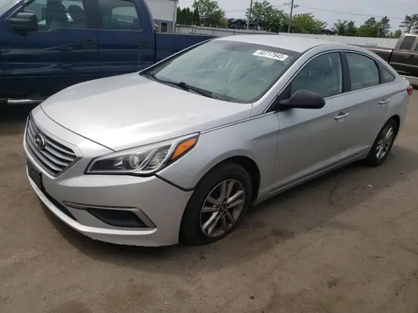 5NPE24AF8HH566027 2017 HYUNDAI SONATA - Image 1