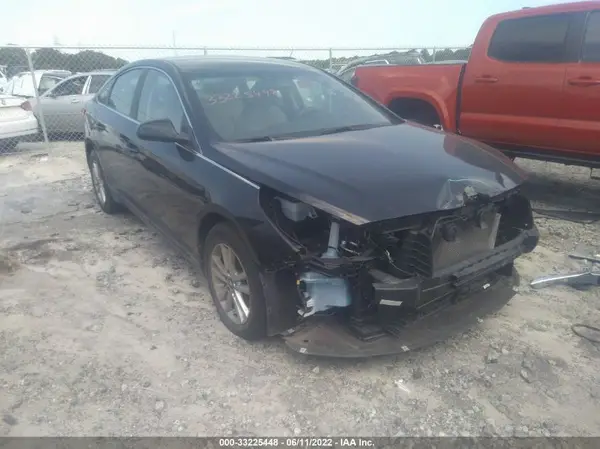 5NPE24AF8HH568439 2017 HYUNDAI SONATA - Image 1