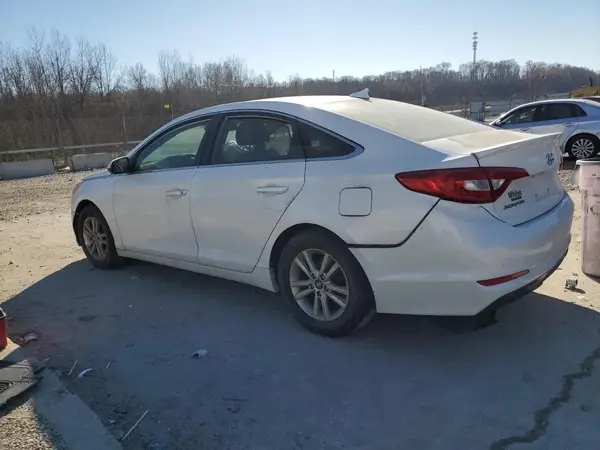 5NPE24AF8HH570465 2017 HYUNDAI SONATA - Image 2