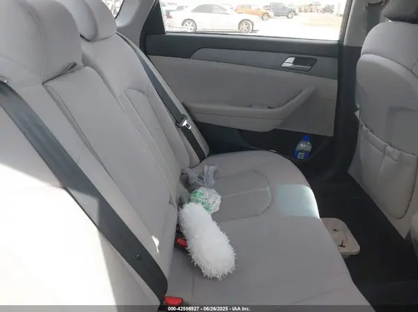 5NPE24AF8HH570711 2017 HYUNDAI SONATA - Image 8