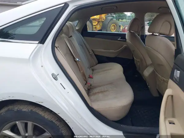 5NPE24AF8HH570983 2017 HYUNDAI SONATA - Image 8