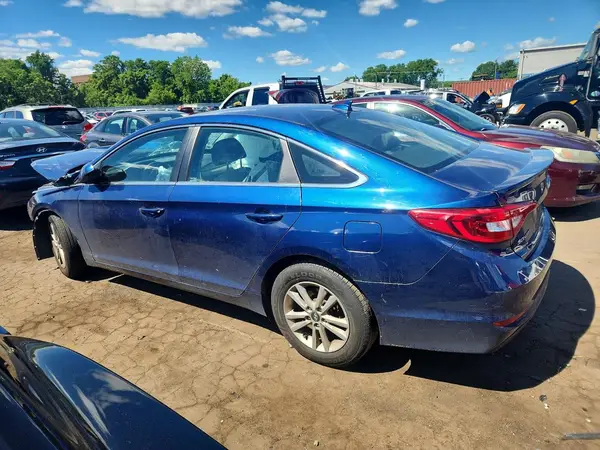 5NPE24AF8HH571065 2017 HYUNDAI SONATA - Image 2