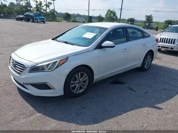 5NPE24AF8HH571289 2017 HYUNDAI SONATA - Image 2