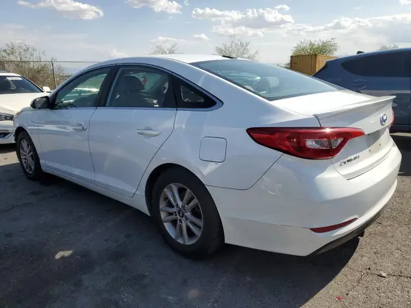 5NPE24AF8HH572328 2017 HYUNDAI SONATA - Image 2