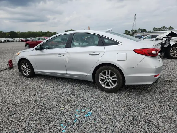 5NPE24AF8HH573074 2017 HYUNDAI SONATA - Image 2