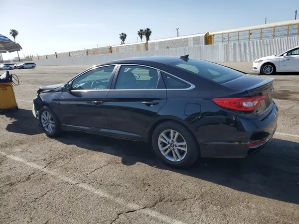 5NPE24AF8HH574032 2017 HYUNDAI SONATA - Image 2