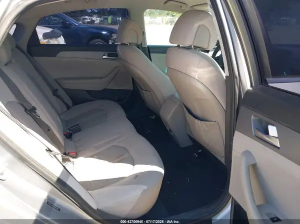 5NPE24AF8HH575584 2017 HYUNDAI SONATA - Image 8
