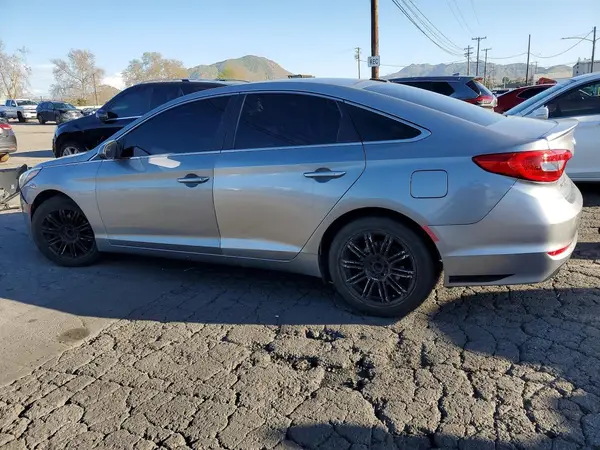 5NPE24AF8HH576864 2017 HYUNDAI SONATA - Image 2