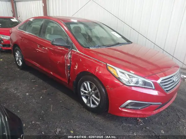 5NPE24AF8HH581742 2017 HYUNDAI SONATA - Image 1