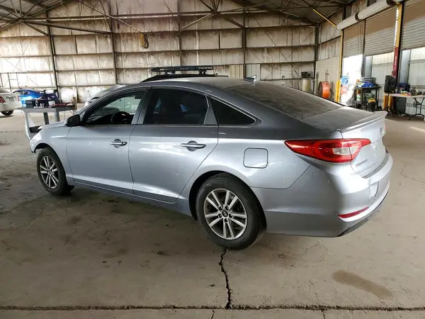 5NPE24AF8HH582048 2017 HYUNDAI SONATA - Image 2