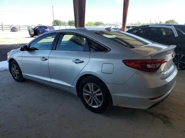 5NPE24AF8HH583717 2017 HYUNDAI SONATA - Image 2