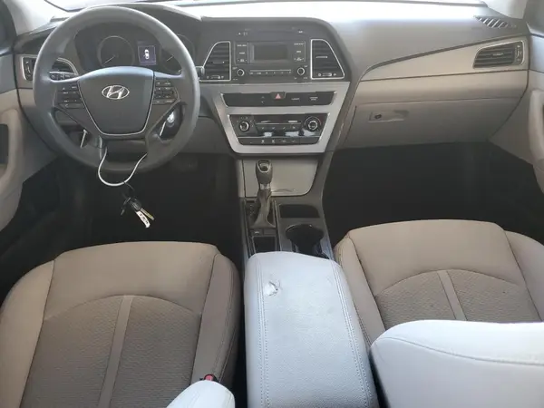 5NPE24AF8HH583717 2017 HYUNDAI SONATA - Image 8