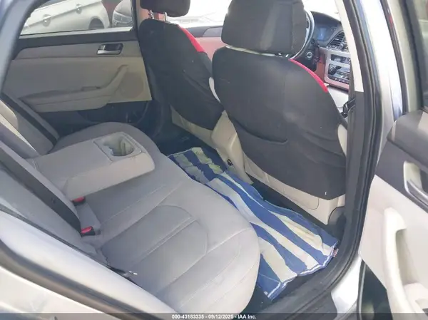 5NPE24AF8HH586021 2017 HYUNDAI SONATA - Image 8
