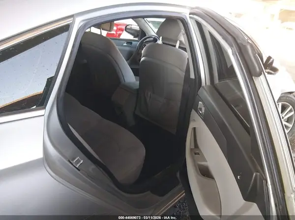 5NPE24AF8HH590781 2017 HYUNDAI SONATA - Image 8