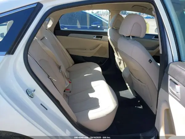 5NPE24AF8HH592966 2017 HYUNDAI SONATA - Image 8
