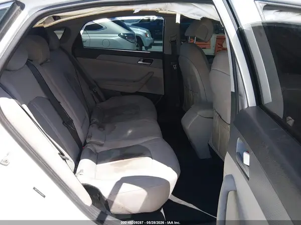5NPE24AF8HH594829 2017 HYUNDAI SONATA - Image 8