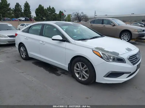 5NPE24AF8HH595026 2017 HYUNDAI SONATA - Image 1