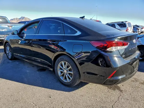 5NPE24AF8JH597882 2018 HYUNDAI SONATA - Image 2