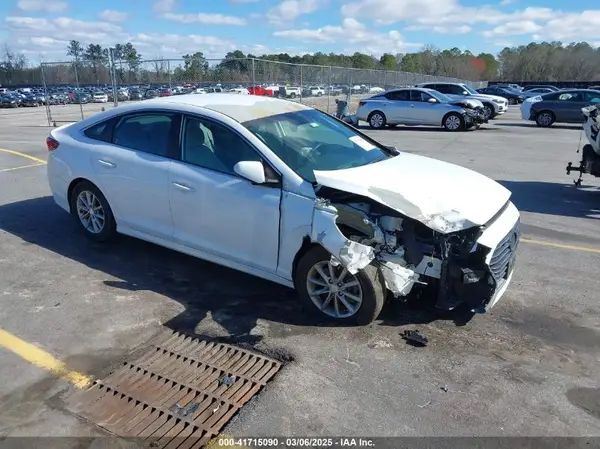5NPE24AF8JH598594 2018 HYUNDAI SONATA - Image 1