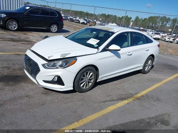 5NPE24AF8JH598594 2018 HYUNDAI SONATA - Image 2
