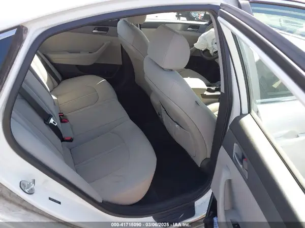 5NPE24AF8JH598594 2018 HYUNDAI SONATA - Image 8