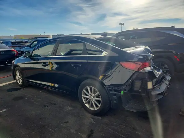 5NPE24AF8JH601719 2018 HYUNDAI SONATA - Image 2