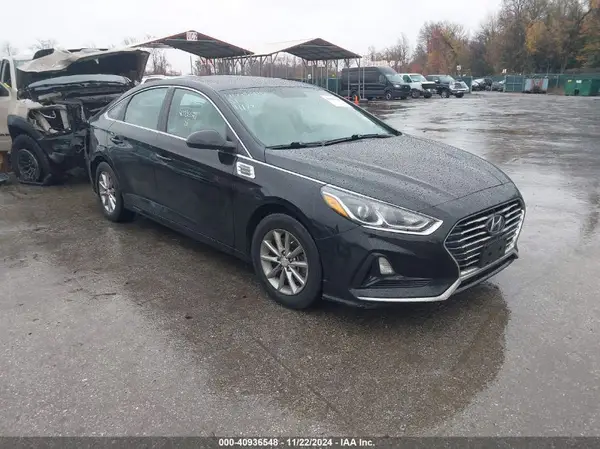 5NPE24AF8JH602661 2018 HYUNDAI SONATA - Image 1