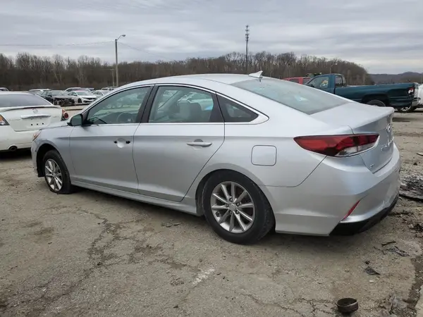 5NPE24AF8JH602725 2018 HYUNDAI SONATA - Image 2
