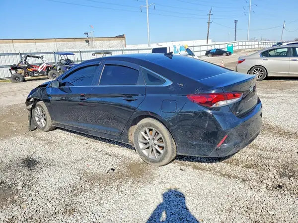 5NPE24AF8JH604555 2018 HYUNDAI SONATA - Image 2