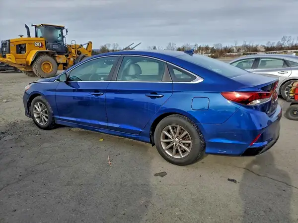 5NPE24AF8JH605365 2018 HYUNDAI SONATA - Image 2