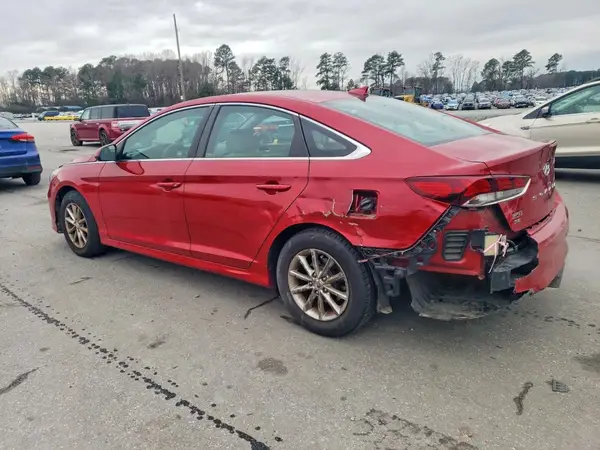 5NPE24AF8JH607519 2018 HYUNDAI SONATA - Image 2