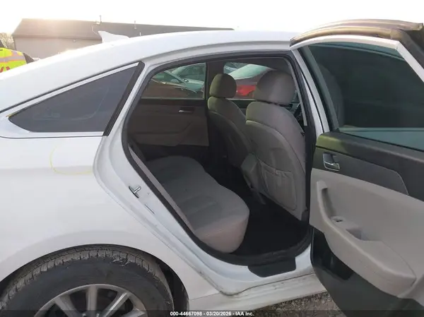5NPE24AF8JH611036 2018 HYUNDAI SONATA - Image 8