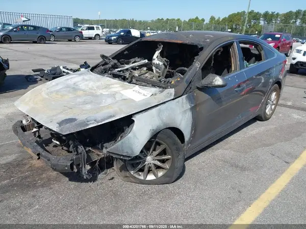 5NPE24AF8JH613482 2018 HYUNDAI SONATA - Image 2