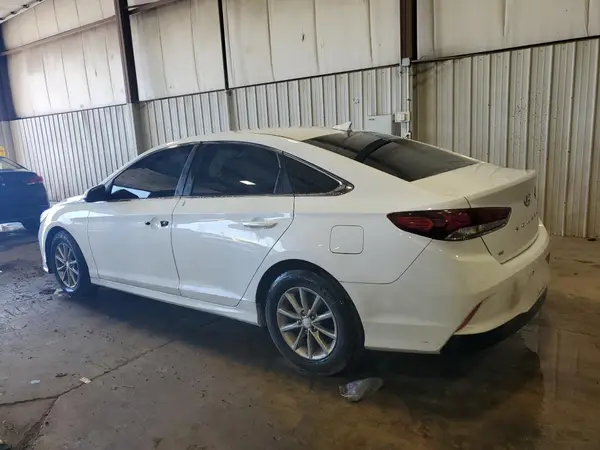 5NPE24AF8JH620397 2018 HYUNDAI SONATA - Image 2