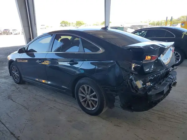 5NPE24AF8JH621520 2018 HYUNDAI SONATA - Image 2