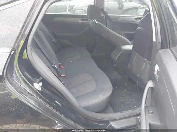 5NPE24AF8JH622070 2018 HYUNDAI SONATA - Image 8