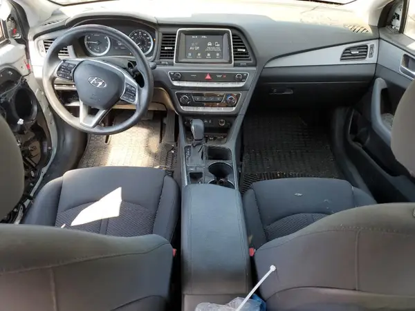 5NPE24AF8JH623672 2018 HYUNDAI SONATA - Image 8
