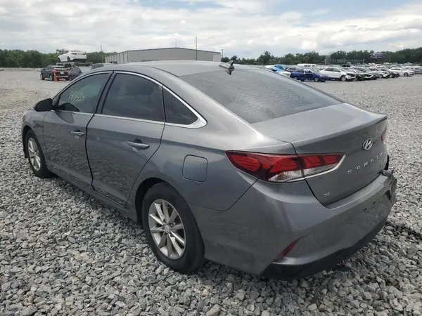 5NPE24AF8JH630881 2018 HYUNDAI SONATA - Image 2