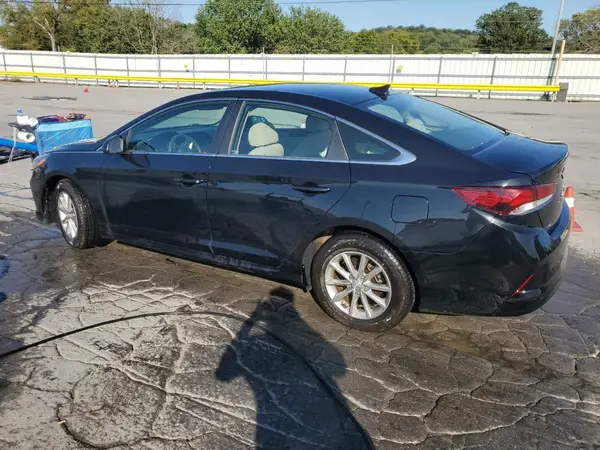 5NPE24AF8JH634638 2018 HYUNDAI SONATA - Image 2