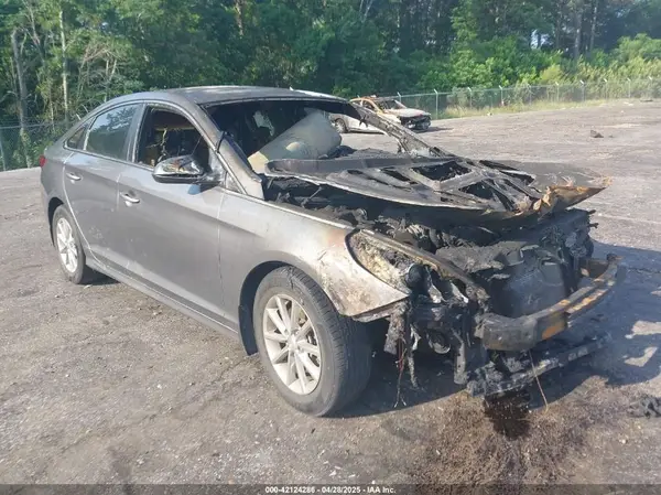 5NPE24AF8JH654985 2018 HYUNDAI SONATA - Image 1