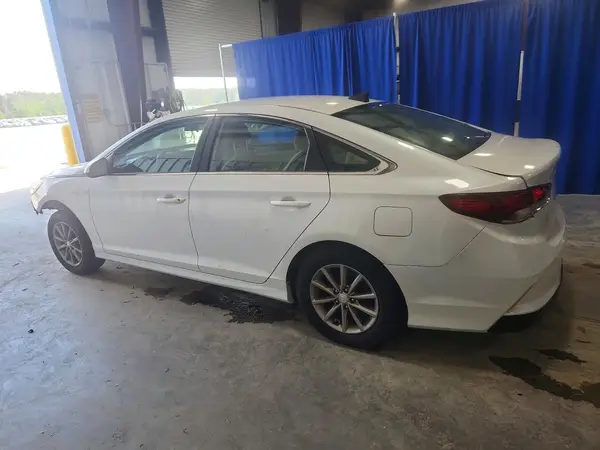 5NPE24AF8JH655246 2018 HYUNDAI SONATA - Image 2