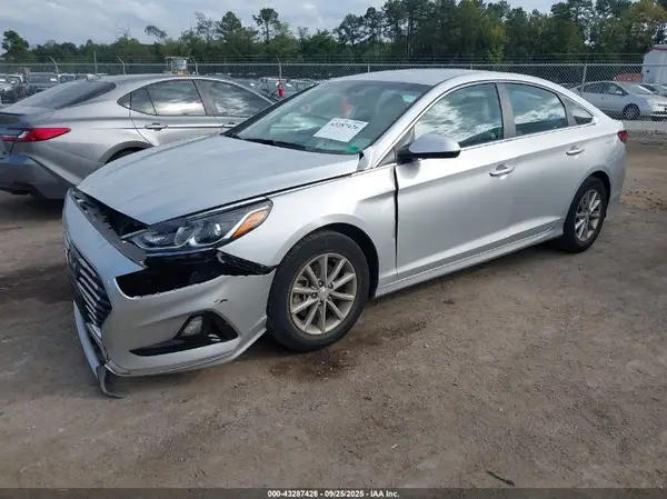 5NPE24AF8JH655747 2018 HYUNDAI SONATA - Image 2