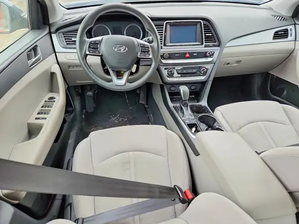 5NPE24AF8JH655876 2018 HYUNDAI SONATA - Image 8