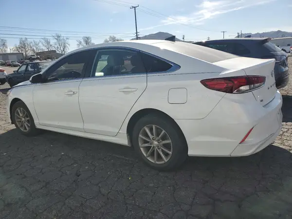 5NPE24AF8JH656767 2018 HYUNDAI SONATA - Image 2