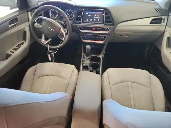 5NPE24AF8JH664349 2018 HYUNDAI SONATA - Image 8